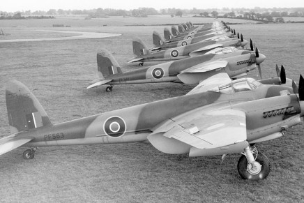 The de Havilland Mosquito and the heavy bombers
