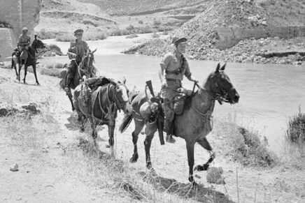 251 – Fighting Vichy from Horseback